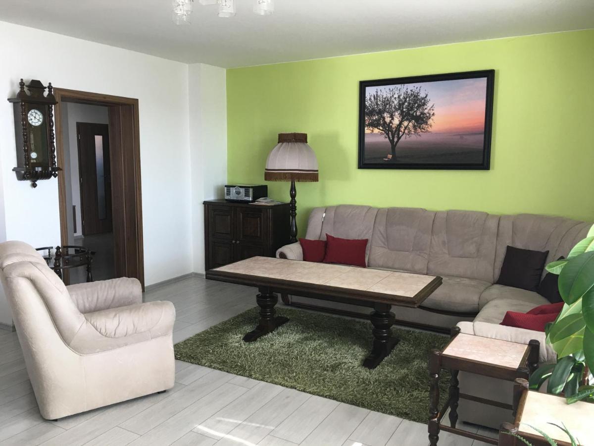Apartman Krasna Vyhlidka Dolni Benesov Bagian luar foto